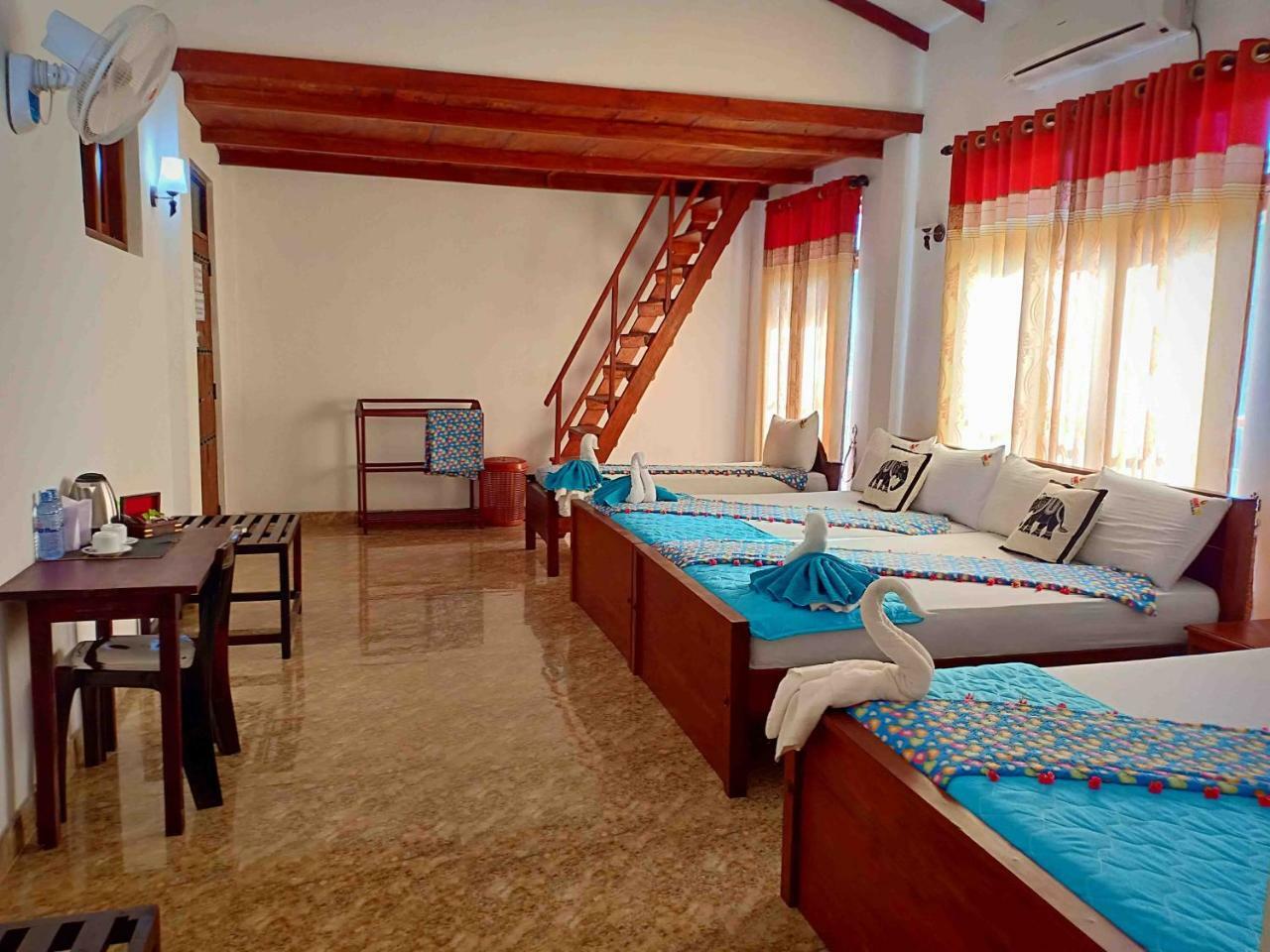 Hungry Lion Resort Sigirîya Extérieur photo