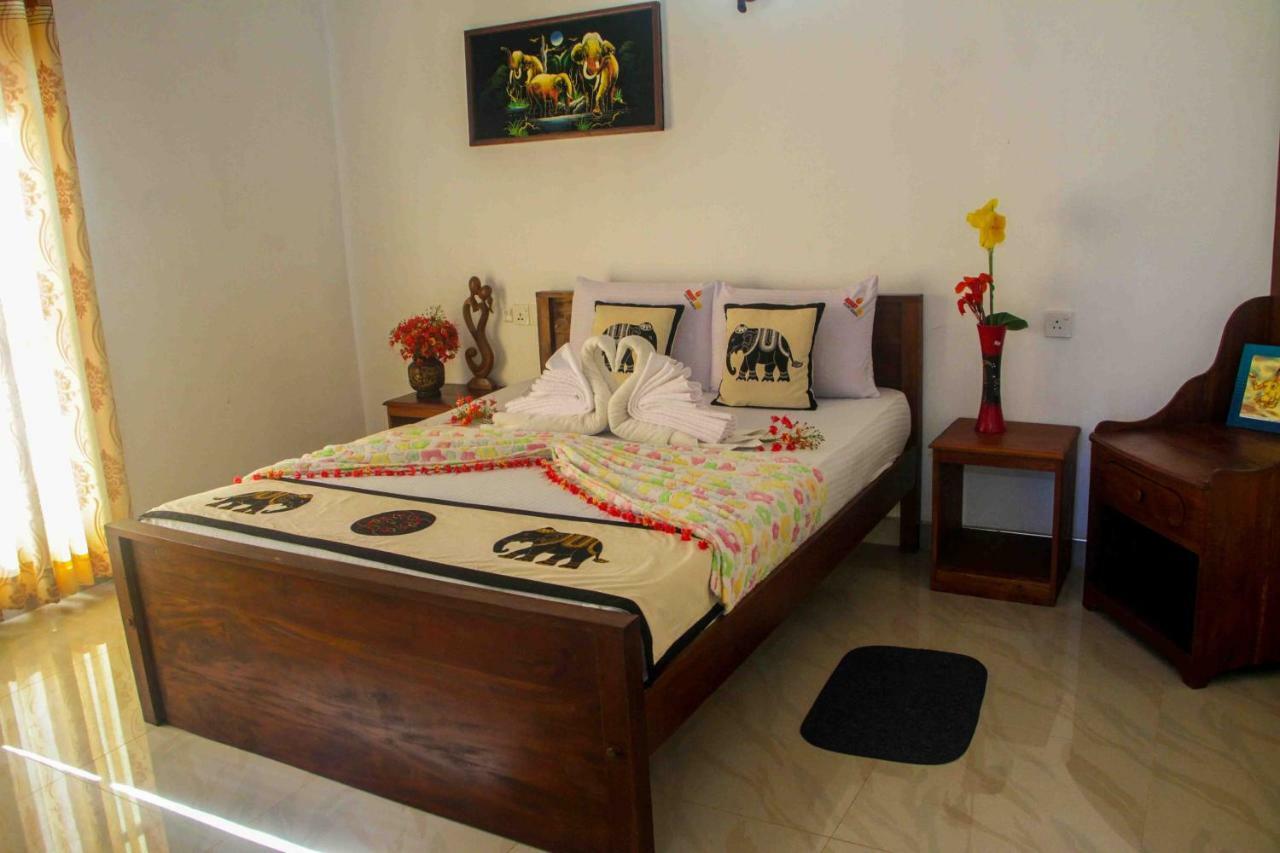 Hungry Lion Resort Sigirîya Extérieur photo